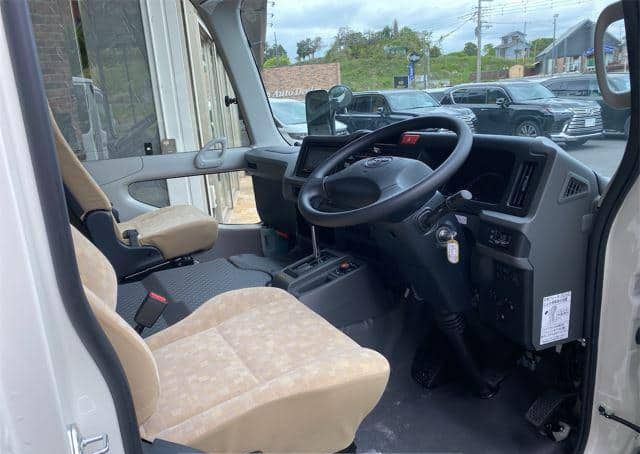 2025 TOYOTA COASTER LX27PKG - Image 2